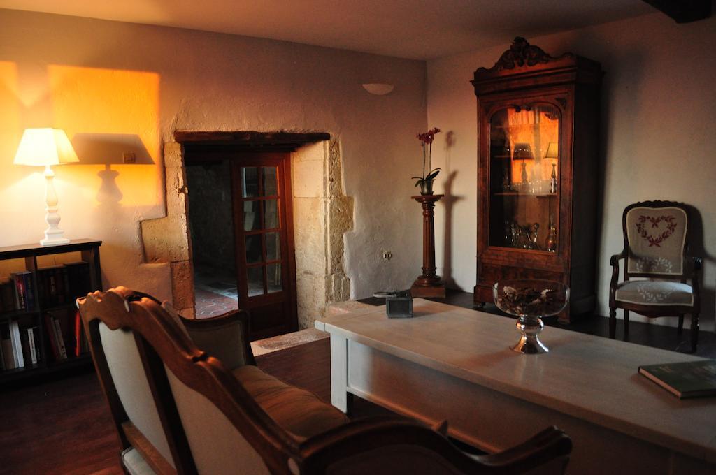 Chambres D'Hotes La Grange Au Bois Champagne-et-Fontaine Eksteriør billede
